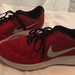 Nike Men's Revolution 3 Running Shoe Red Size 10